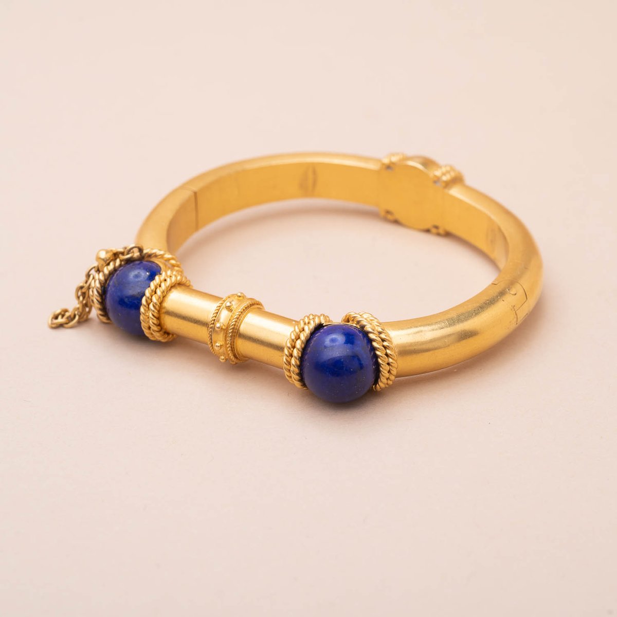 Bracelet jonc en or jaune et acier — Bijoux Anciens Paris : E-shop de  Bijoux Anciens & Vintage de luxe