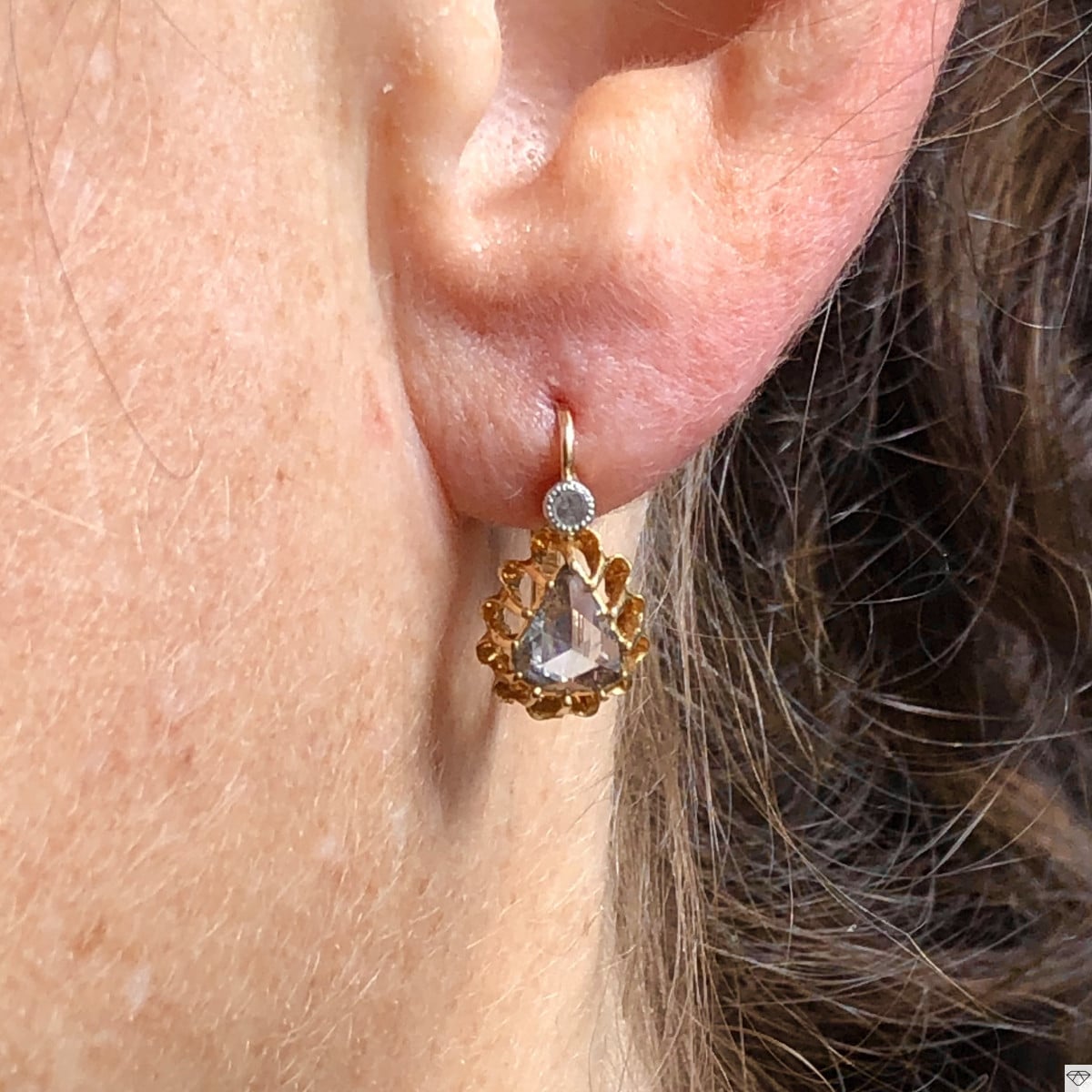 Boucles d'oreilles dormeuses diamants 2 ors - Bijoux anciens - Bijouxbaume